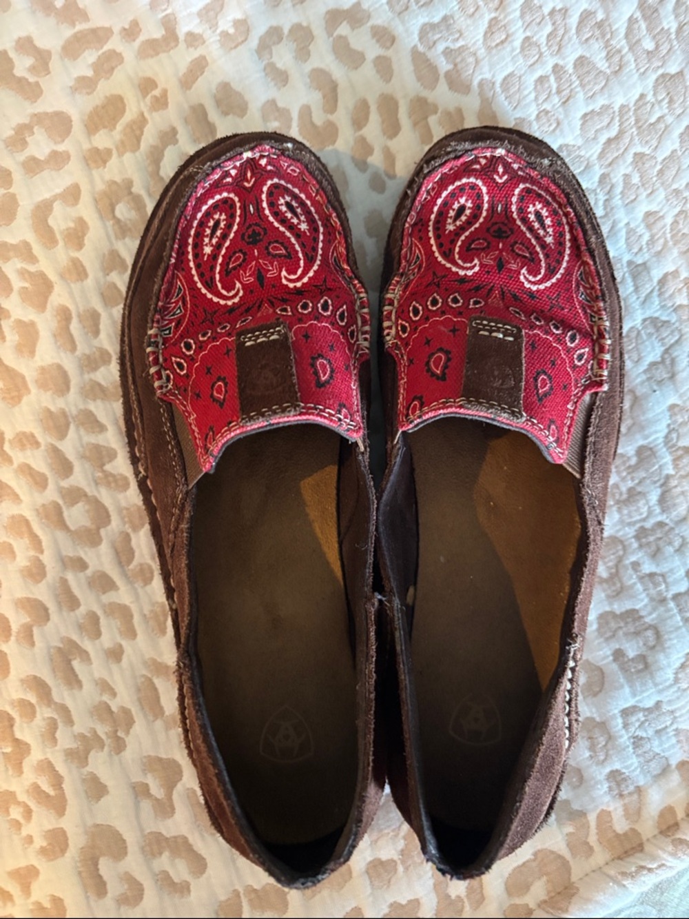 Ariat Women's Casual Slip-On Loafers in Red and Brown bandana print! All leather - Picture 5 of 5